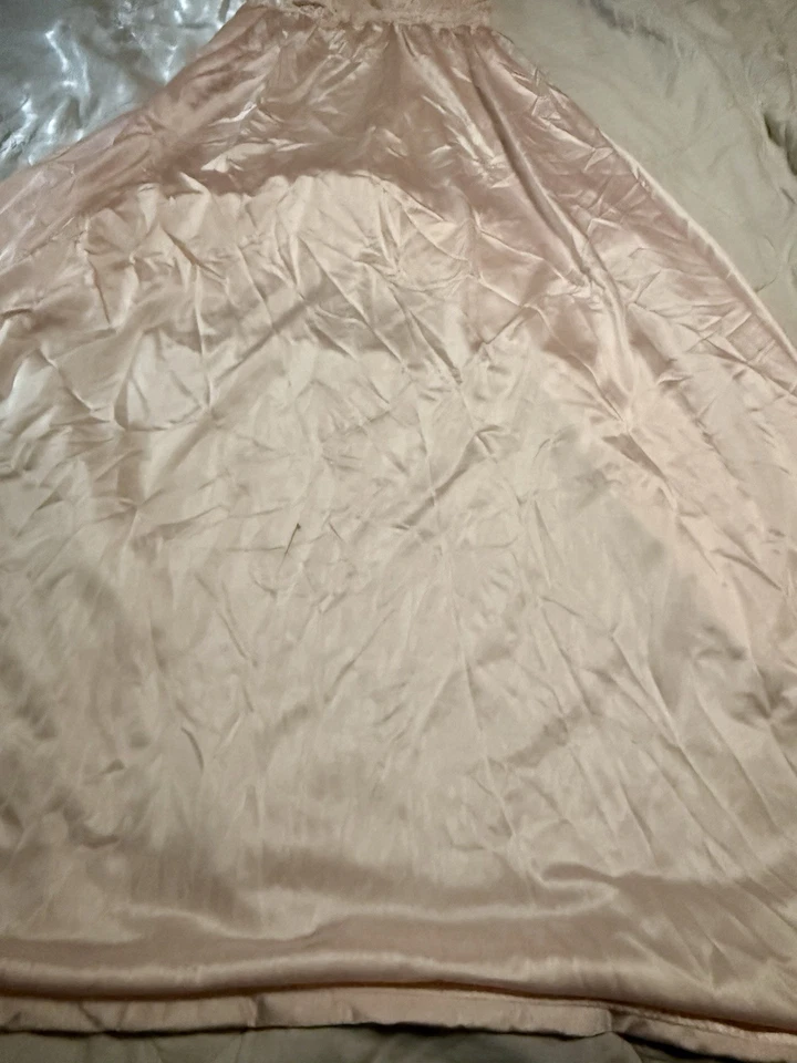 De Colección Años 70-80 OLGA Camisón Bebé Rosa Nylon Satinado Encaje Corpiño Barrido Completo EE. UU. 32 Foto 4 de 4