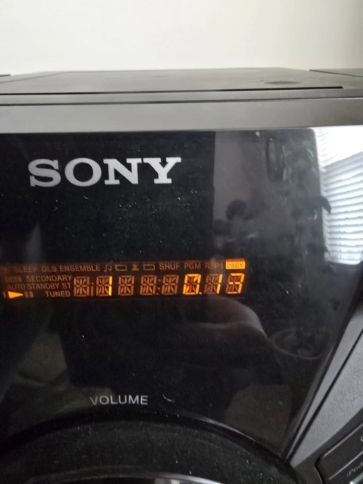 Sony MHC-EC609i Mini Hi-Fi Component System - Tested  Works Great No Antenna.  - Image 4 of 4