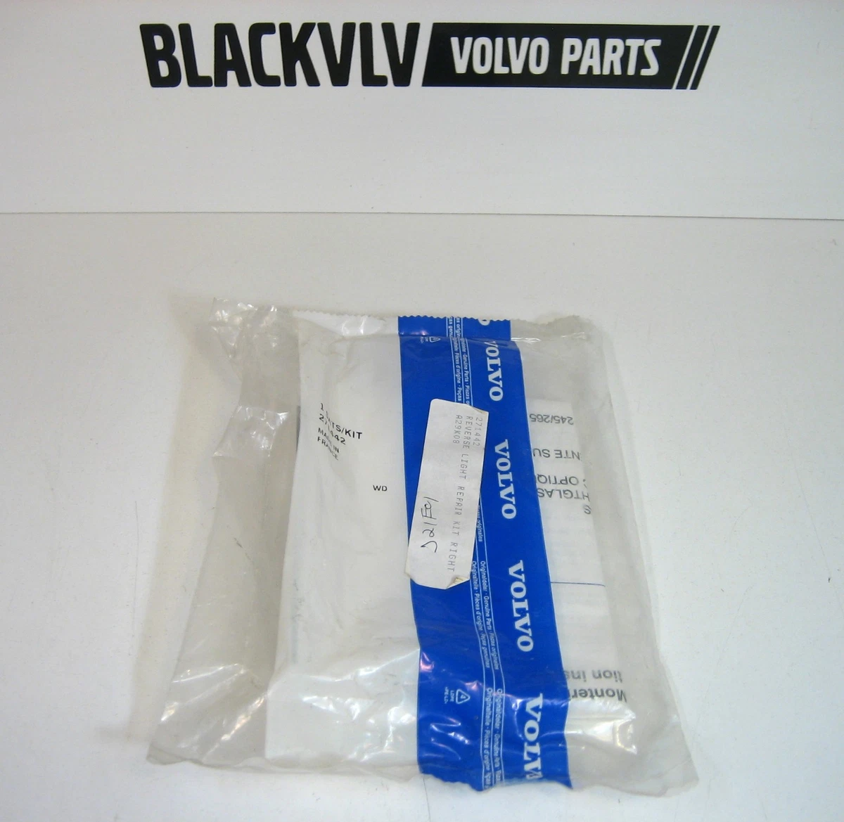 Genuine Volvo 240 Right Reverse Lens Clear Tail Light Lens 271442