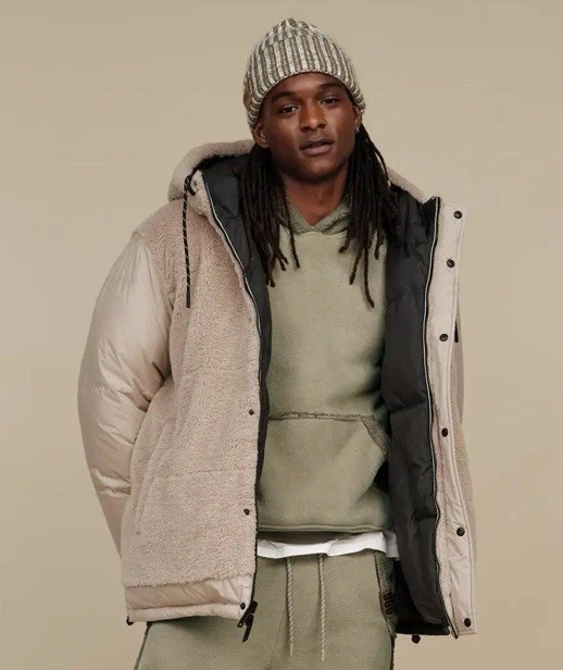 NEW UGG MENS SHASTA 700-FILL DOWN PUFFER JACKET 2.0 Black-Putty/Beige SIZE SMALL - Image 4 of 4