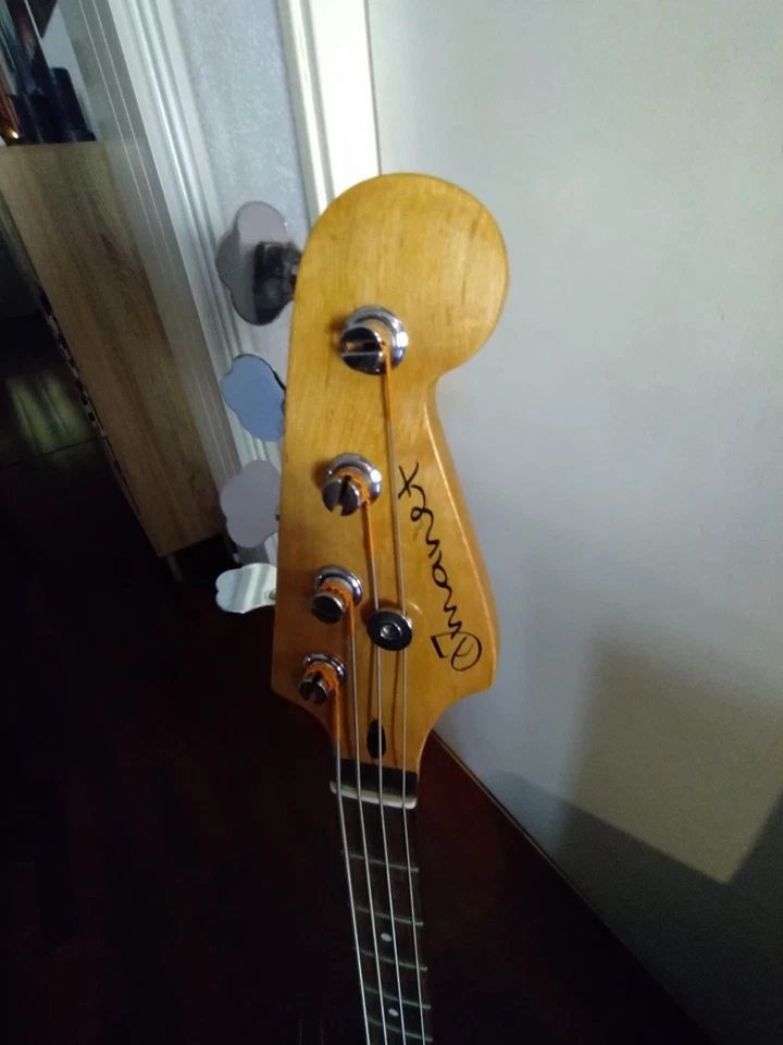 basso elettrico 4 corde Modello Precison di Liuteria - Immagine 2 di 4
