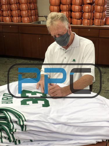Magic Johnson & Larry Bird Authentic Signed 16x20 Retirement Photo BAS Witnessed - Picture 3 of 3