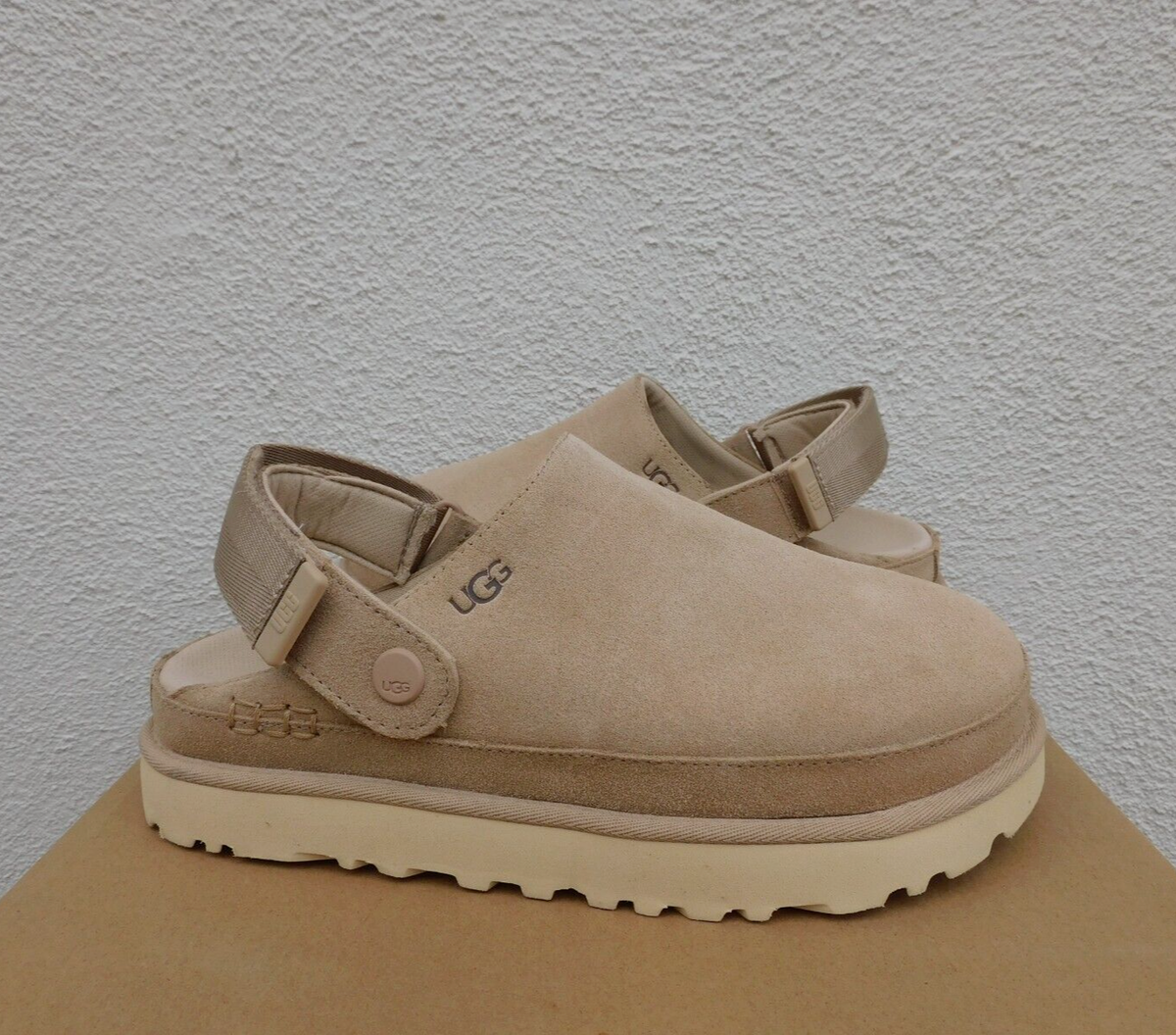 UGG DRIFTWOOD GOLDENSTAR CLOG SUEDE PLATFORM SANDALS, WOMEN US