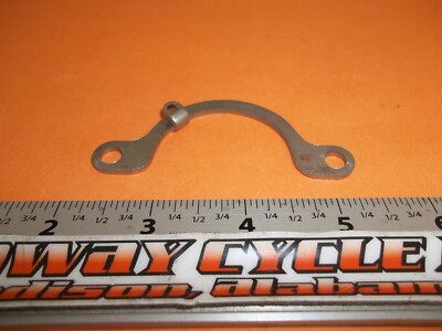 ビンテージ　TOP SUZUKI 72 - 81 TS185 NOS OEM COUNTERSHAFT BEARING RETAINER 24741