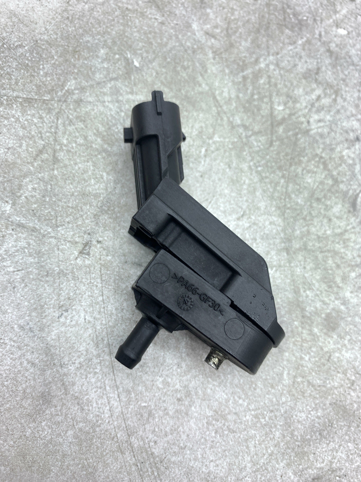 Aston Martin DBS 2019 Boost pressure sensor
