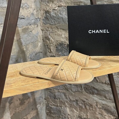 Chanel Beige Quilted Leather CC Chain Link Slipper Slide Sandals - 41 IT - 11 US