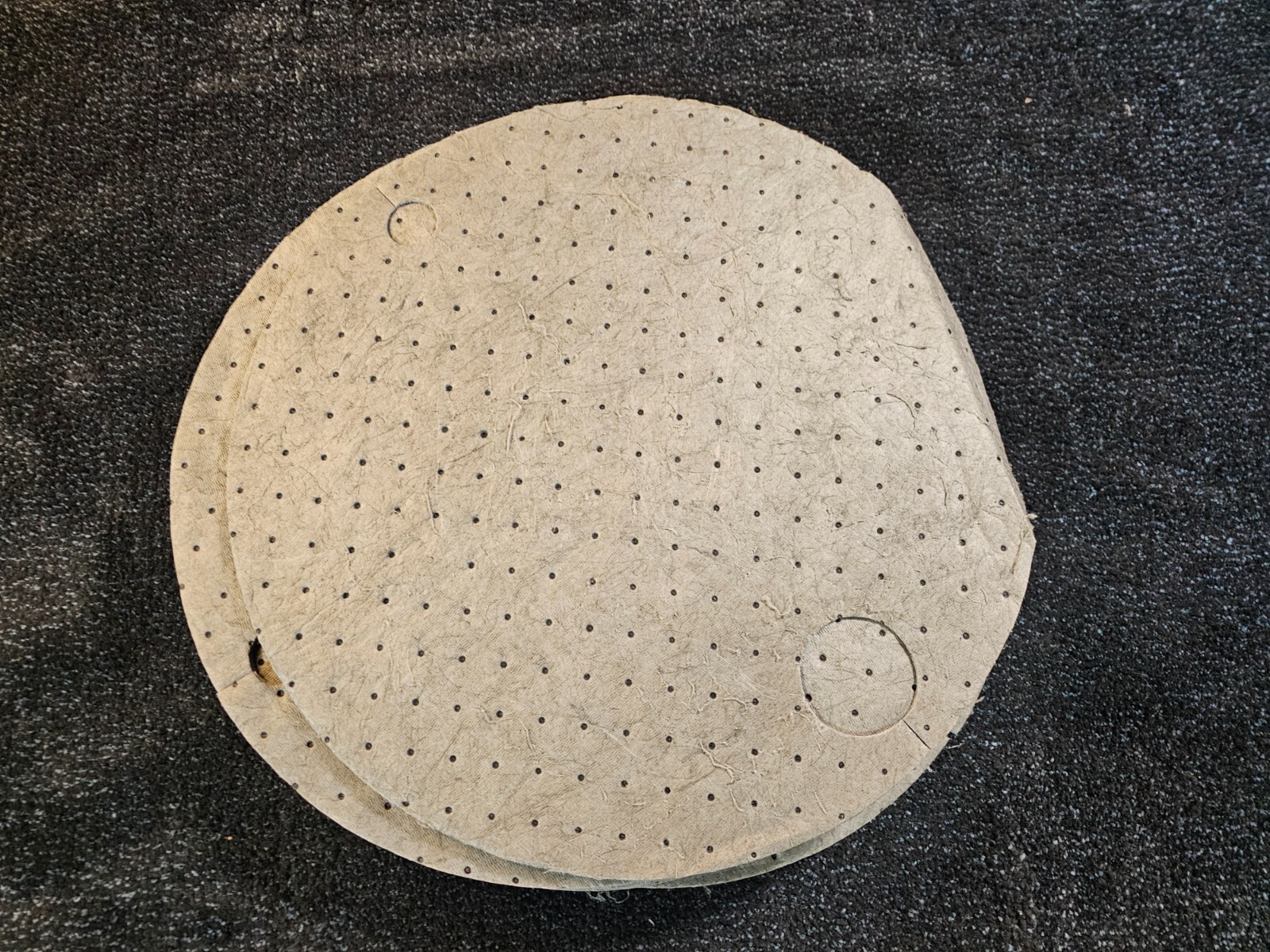 (QTY 25) TaskBrand Sorbents AS-ASB-DT ALLSORB Universal Gray Drum Topper 22"