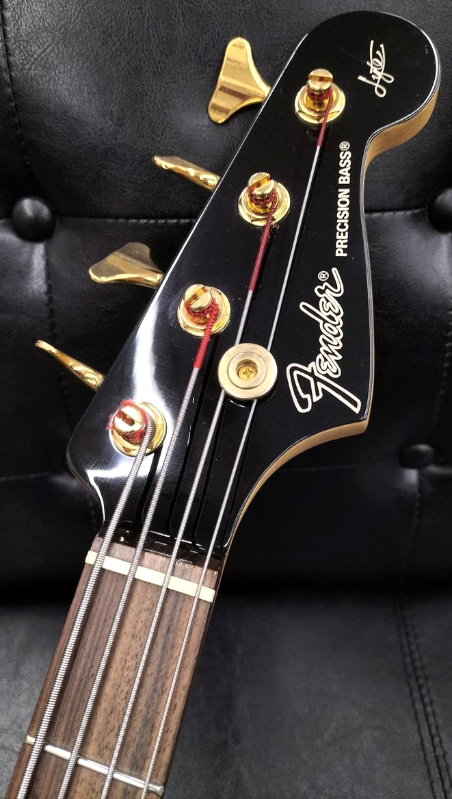 ■Fender Japan PRECISION BASS PJR-70 プレベ Fender Japan Precision Bass PJR-70 Metallic Black P/J Made in
