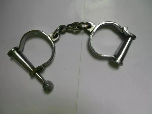 Vintage Old Iron Handcuffs Silver Antique Style Iron Cuffs with 2 keys
