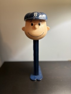 GIANT Charlie Brown Detroit Tigers CAP PEZ Dispenser MLB Baseball