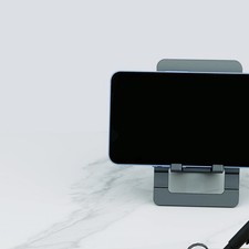 Portable Folding Metal Phone Holder Mobile Phone Rack for Easy Viewing Anywhere