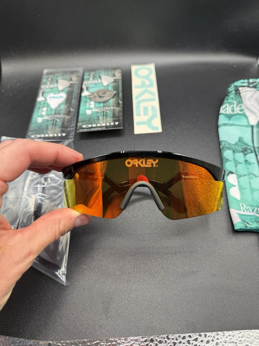 Oakley Heritage Razor Blades Black w/Fire Iridium Lenses oo9140-12