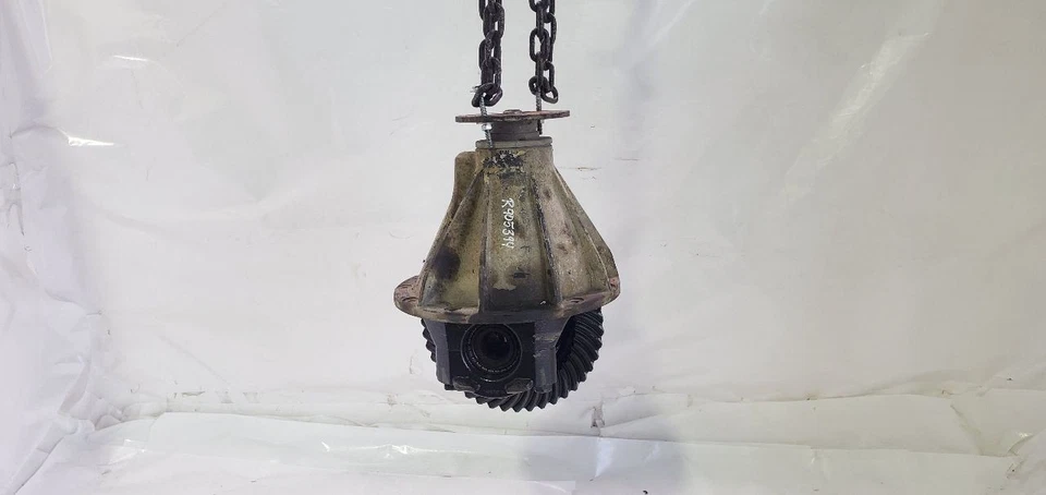 2007 2014 Toyota Tundra OEM 4.30 Ratio Rear Carrier 8 Cylinder 5.7L - Image 3 of 4