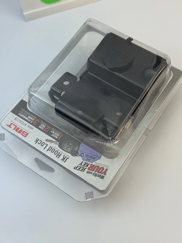 Cerraduras de perno 7026128 bloqueo de capó único para Jeep Wrangler JK nuevo envío rápido Foto 2 de 2