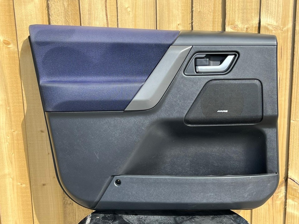M637J. Front door card N/S LAND ROVER FREELANDER (2007)