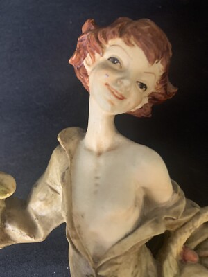 【美品】カポディモンテ フィギュリン 果物かごを持った少年 Capodimonte Like