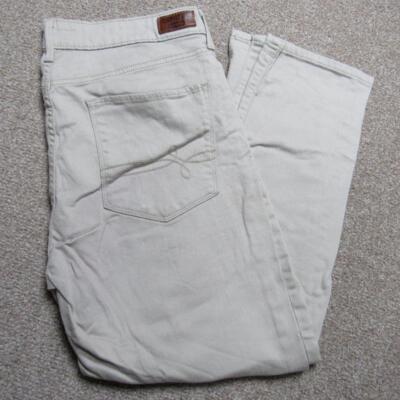 DENIZEN MODERN FIT CROPPED LEG STRETCH JEANS W 32/L25 UK 14 REF (GT00247