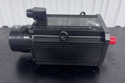 Rexroth MAC112B-0-GG-3-F/130-B-1, 3-Phase Permanent Magnet Motor, 24 VDC, 0.7 A