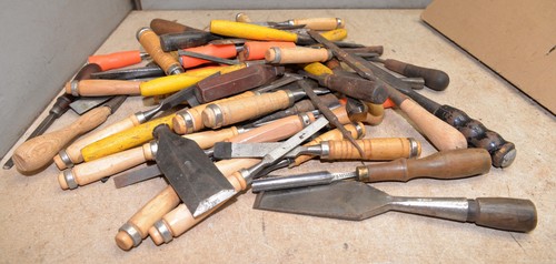 Lote de 50 cinceles de talla de madera vintage y gubia coleccionables para carpintería enorme - Imagen 1 de 12