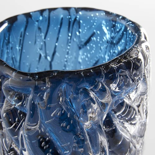 Cyan Design 11897 Thorough 9 inch Vase, Small - Picture 4 of 4