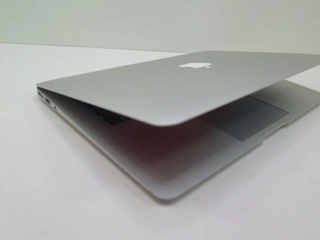 APPLE MACBOOK AIR 13" 2014 MD760LL/B I5 1.4GHZ 4GB 256GB FLASH + FREE SHIPPING - Image 3 of 4