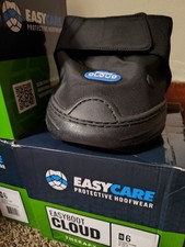 Easyboot Cloud Hoof Boot Size 6   Equine Therapy for Laminitis  Injury Relief