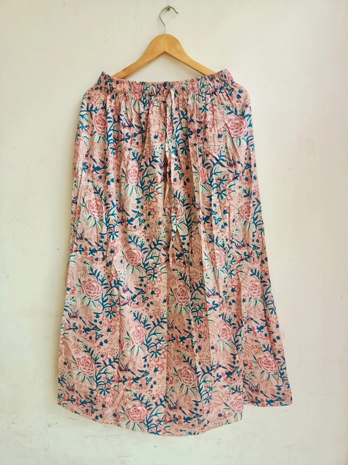 Indian Peach Floral Skirt Cotton Floral Skirt Womens Clothing Partywear Skirt US
Opens in a new wind