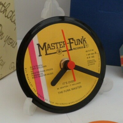 THE FUNK MASTER CLOCK Side Table Desk Top Upcycled FUNK Vinyl Record Hit Single