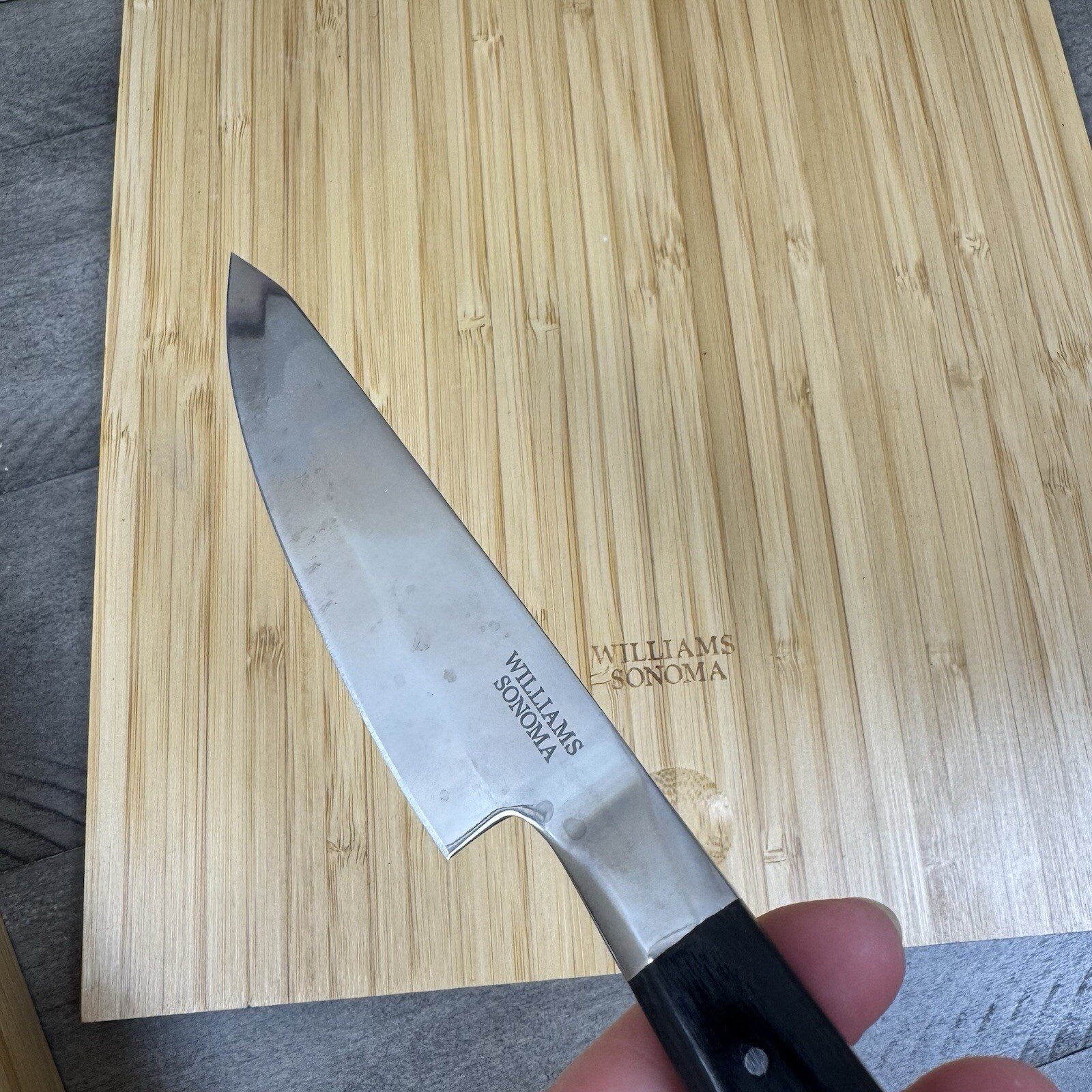 Williams Sonoma Eastern Steak Knives Set/8 Silver Black Scuffed Partially Used