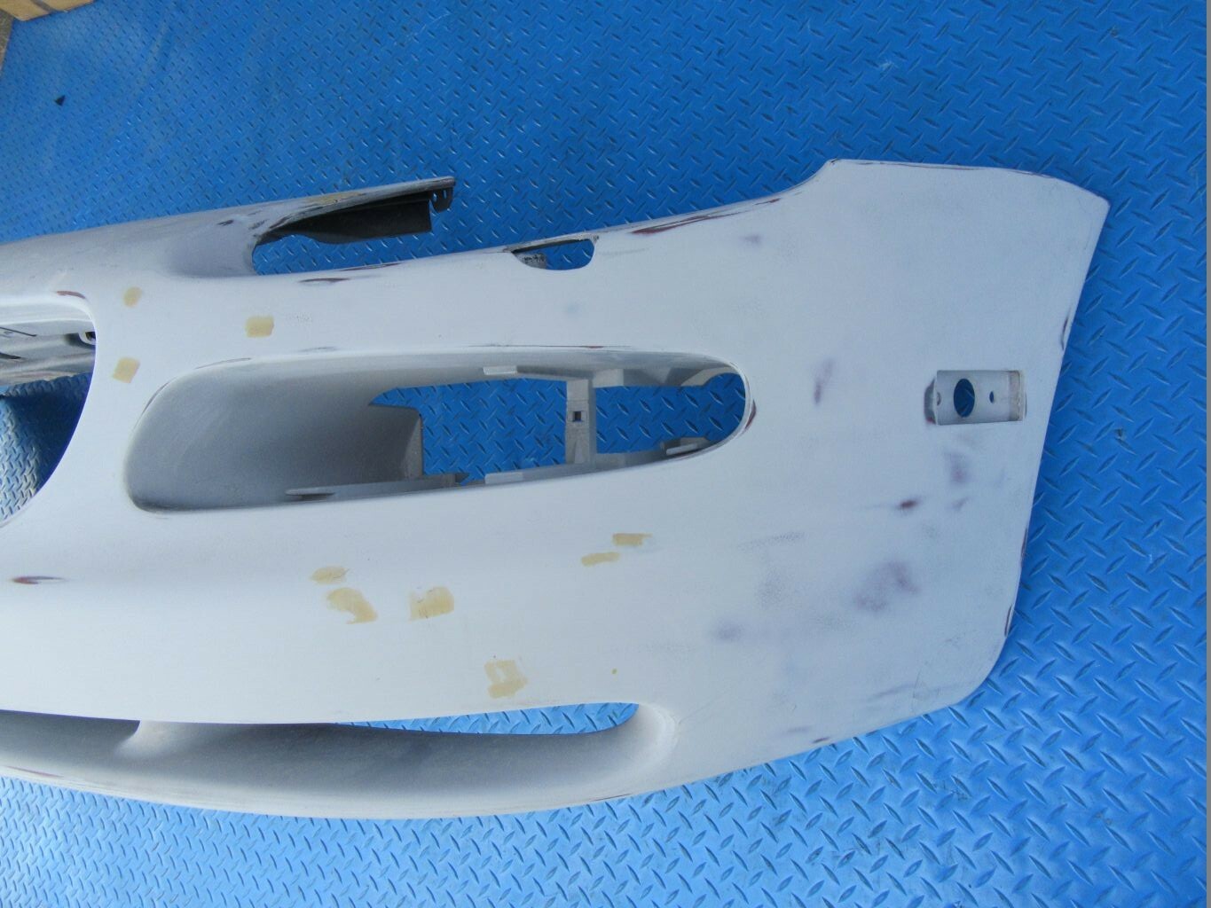 Maserati 4200 Coupe CC GT Spyder front bumper cover #8007