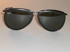 VINTAGE B L RAY BAN W0641 FULL BLACK G15 UV OLYMPIAN AVIATOR SUNGLASSES w/CASE