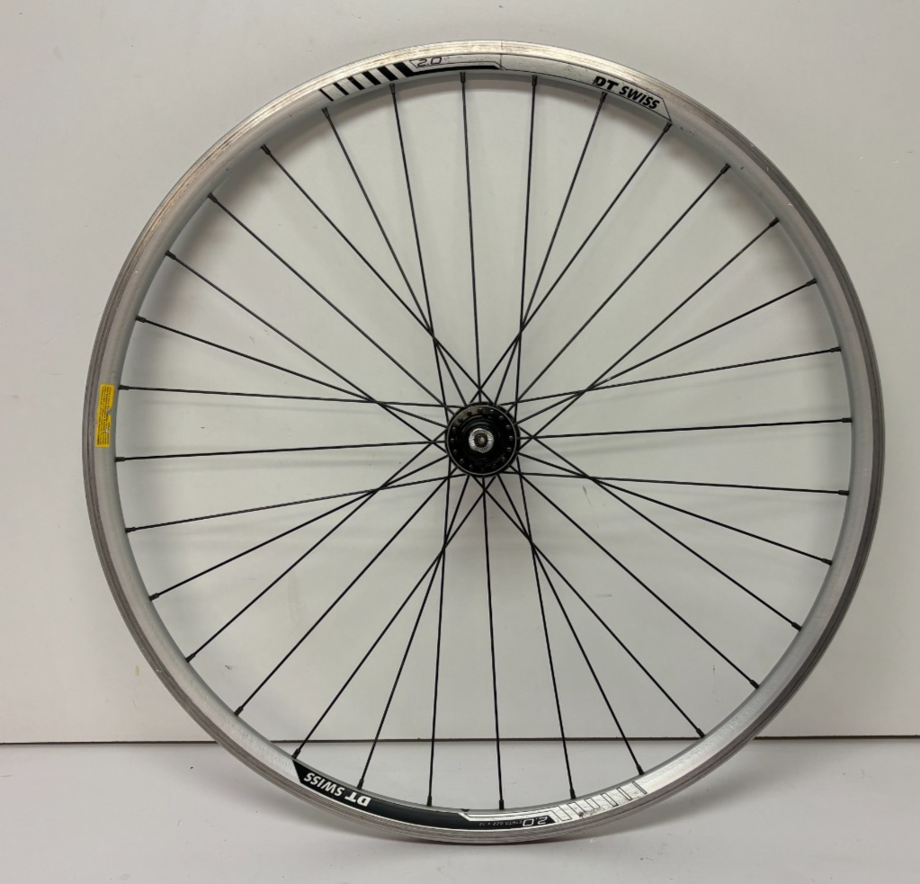 DT Swiss Axis 2.0 32/24-Spoke Silver Aluminum 622x14/700C Road