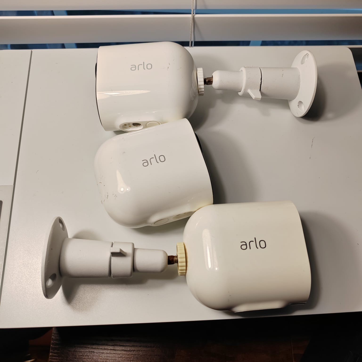 Lot (3 Cameras + Mounts) &ndash; Read Description