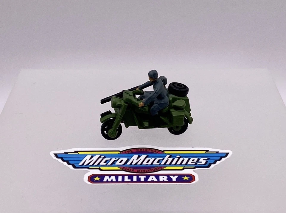 Micro Machines Military BMW R75 w/Side Car Galoob LGTI 1998 - Image 2 of 2
