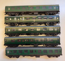 Bachmann Mk1 Coaches Southern Region Green Coaches - Unboxed