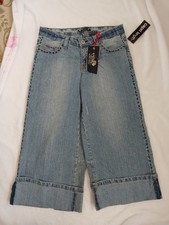 Vanilla Star Womens Blue Denim Capri Jeans Cuffed Back Slit Size 9 Medium Wash