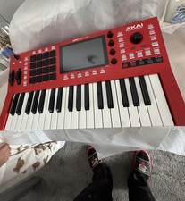 Akai Professional MPC Key 37 Standalone Production Synthesizer, Drum Machine,