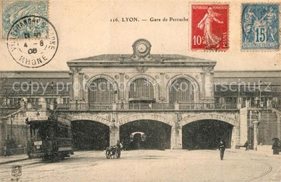 Strassenbahn Lyon Gare de Perrache 