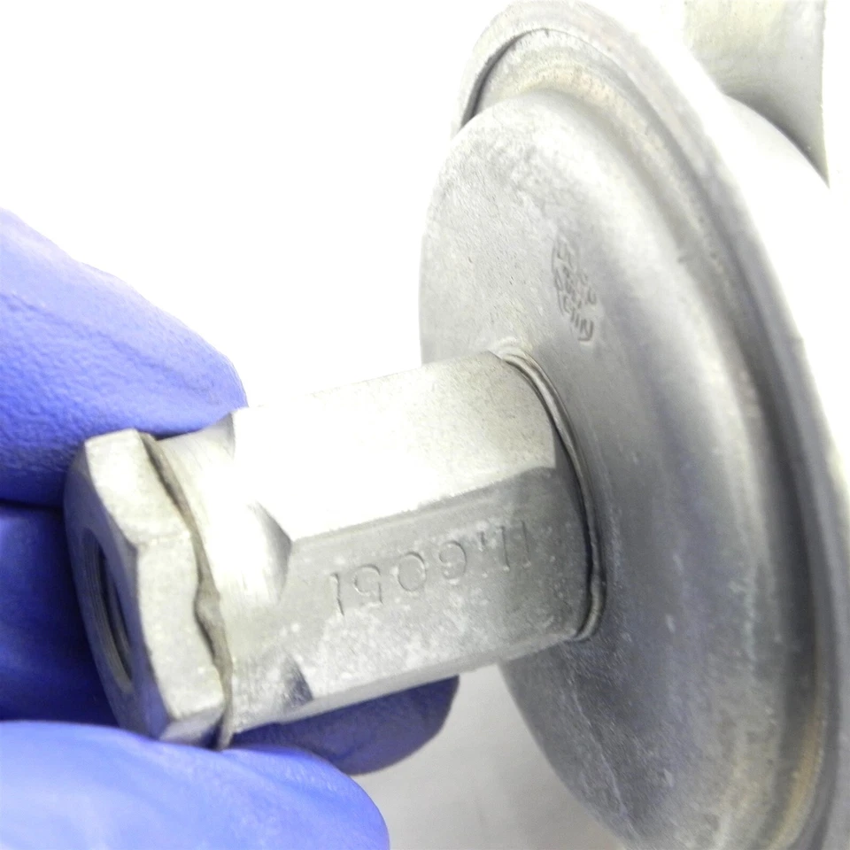 NIEHOFF DELCO REMY DR-319 NOS VACUUM ADVANCE CHAMBER 1967-70 CHEVROLET #1968861 - Image 4 of 4