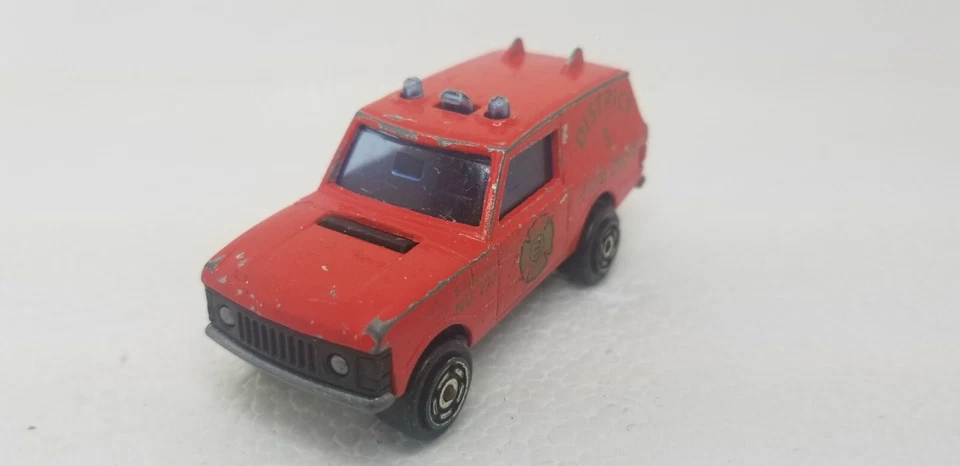Vintage Majorette Range Rover #246 District 3 Fire Dept. Emergency Fire Vehicle - Image 2 of 4