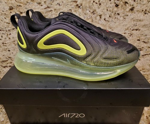 NIKE Air Max 720 Black Green running 
