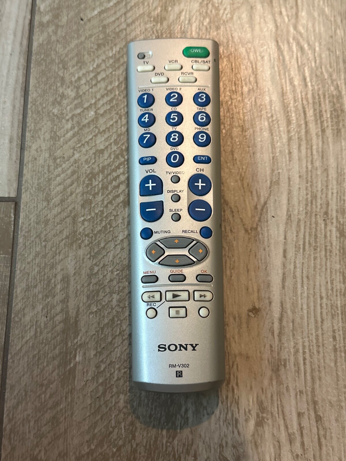 Sony RM-V302 Silver TV VCR Cable DVD Universal Programmable Remote Control