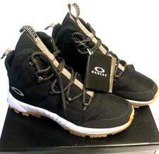 NEW OAKLEY CONFRONT BOOTS Sz 11 Black Suede Ripstop Vibram Sole Hiking Tactical