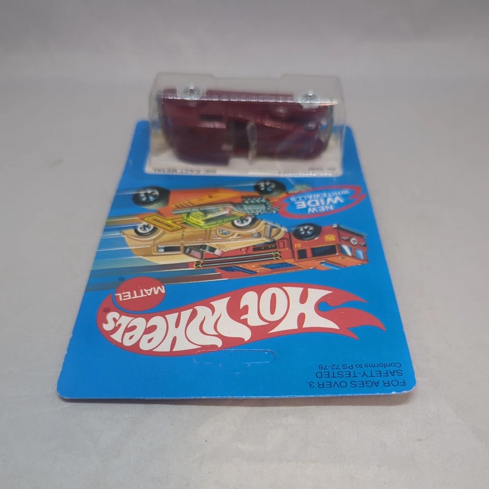 Tarjeta trasera vintage Hot Wheels '35 Caddy' rojo encendedor en 1982 REAL RIDERS Foto 4 de 4