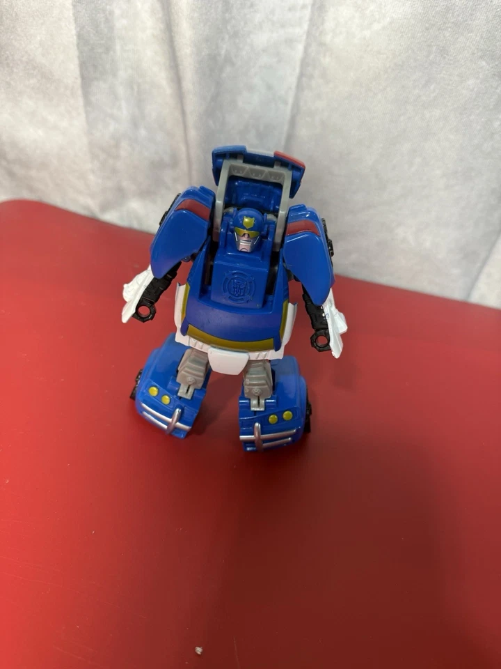 PLAYSKOOL HEROES TRANSFORMERS RESCUE BOTS CHASE THE POLICE BOT - Image 2 of 4