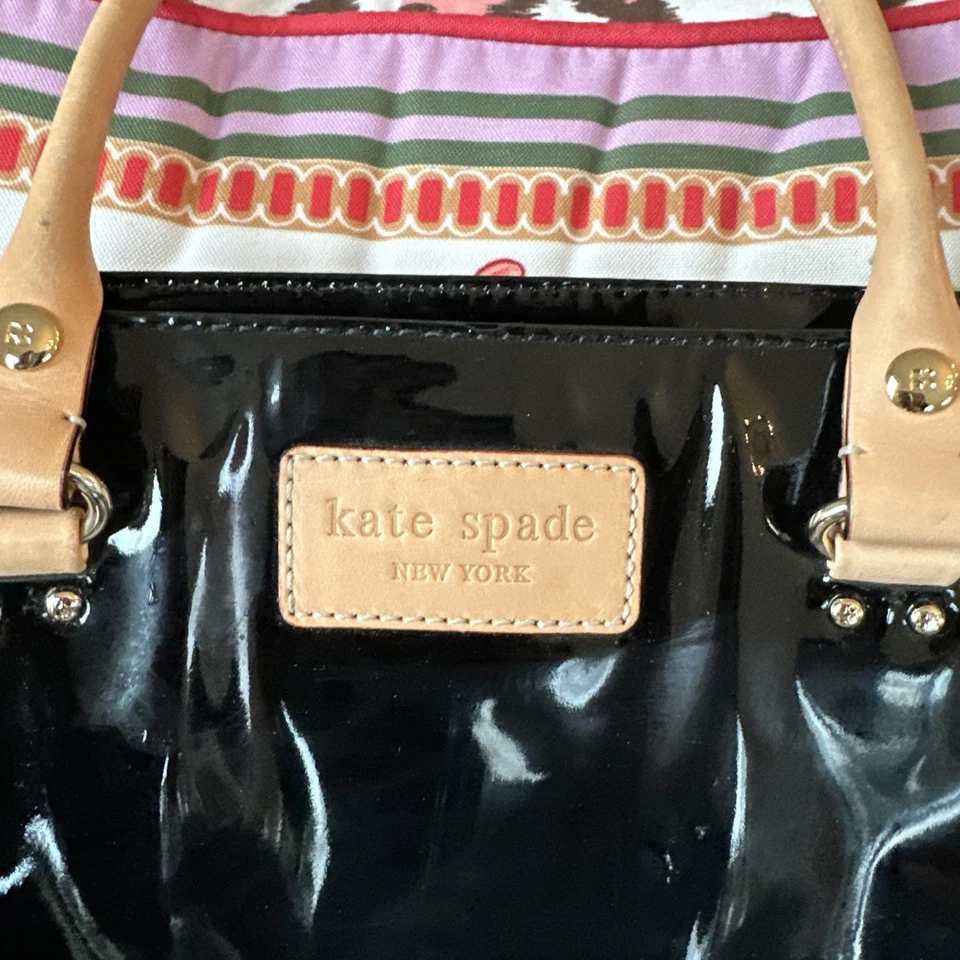 Bolso de Mano Kate Spade Ruby Henry Negro Charol Callejero Con Cuero Tostado Nuevo Sin Etiquetas Cuadros 13x14 Foto 2 de 4