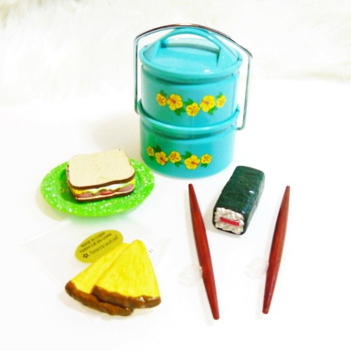 American Girl SCHOOL LUNCH Out For Sushi Chopsticks Plate Lunch Box Accessories - Afbeelding 3 van 6