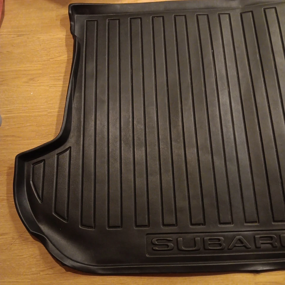 2010 2011 2012 13 2014 Subaru Outback Wagon forro de tapete bandeja de carga traseira preto fabricante de equipamento original - Imagem 2 de 4