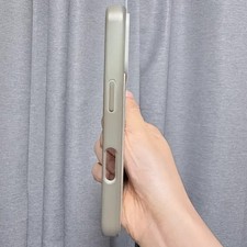 iPhone 16 Pro Remowa Silver Case