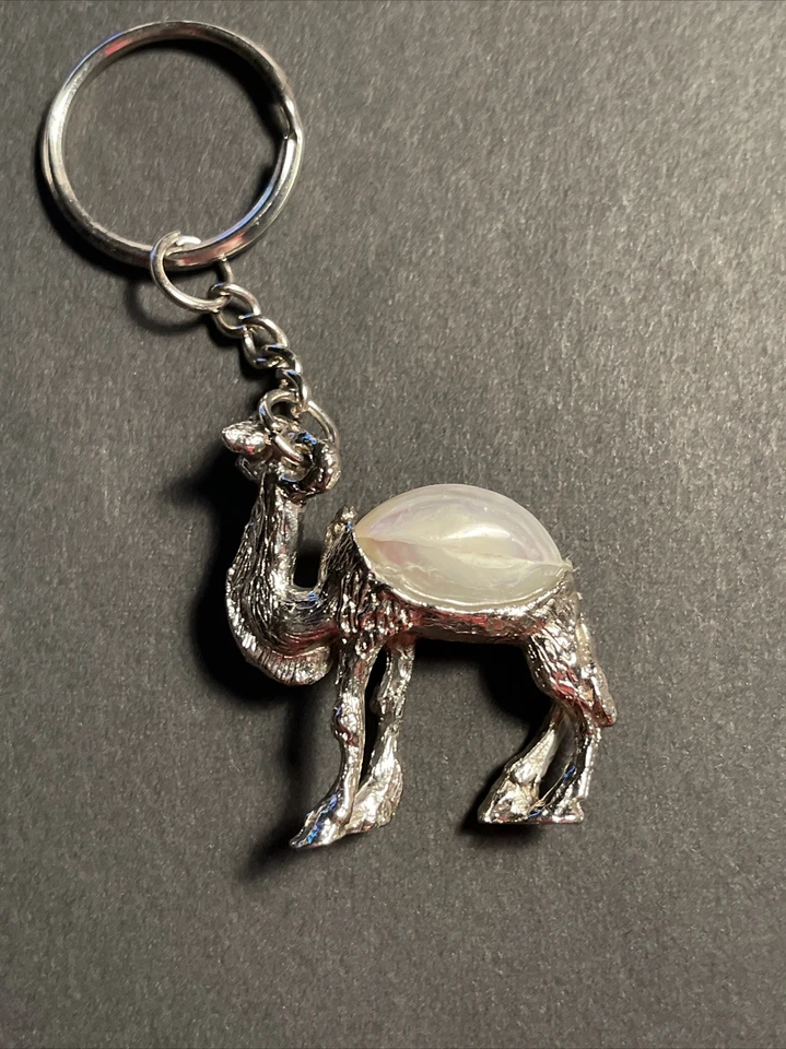 Camel Single shell Hump,Silver color metal Pendant Keychain Gift, new - Image 2 of 4